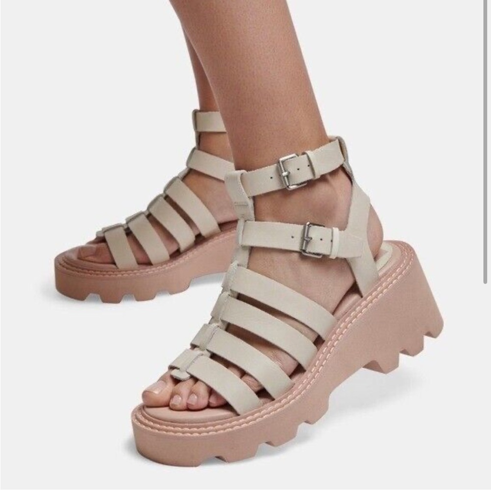Dolce vita sandals